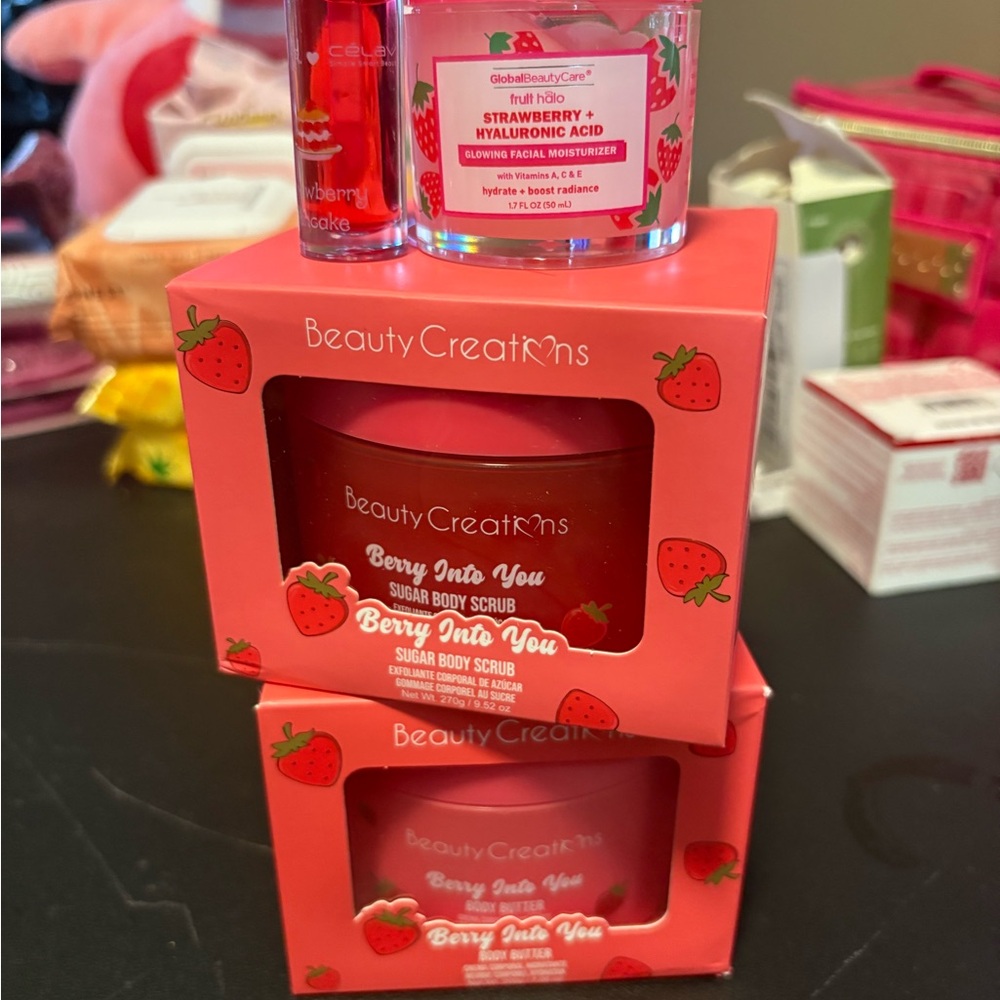 Beauty Creations Berry Body Care Set